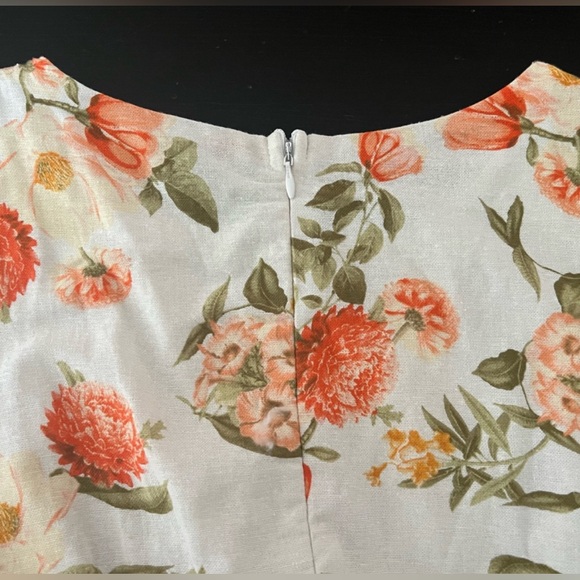 Beautiful & Feminine Floral Pattern Linen Sleeveless Dress - Picture 4 of 9